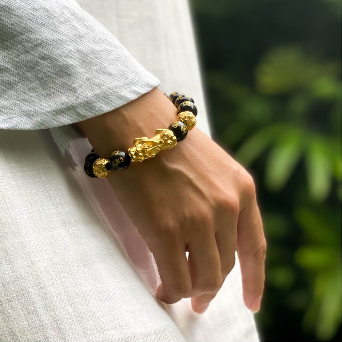 black obsidian feng shui bracelet