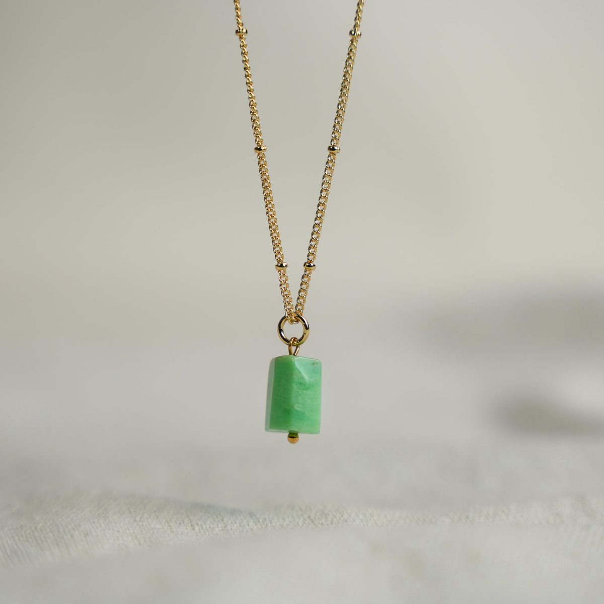 Chrysoprase Necklace Gold