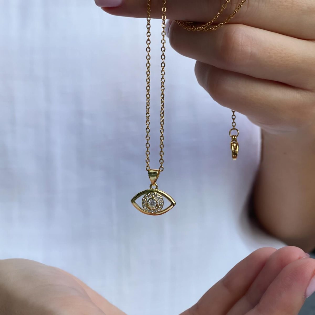 eye necklace gold 18k