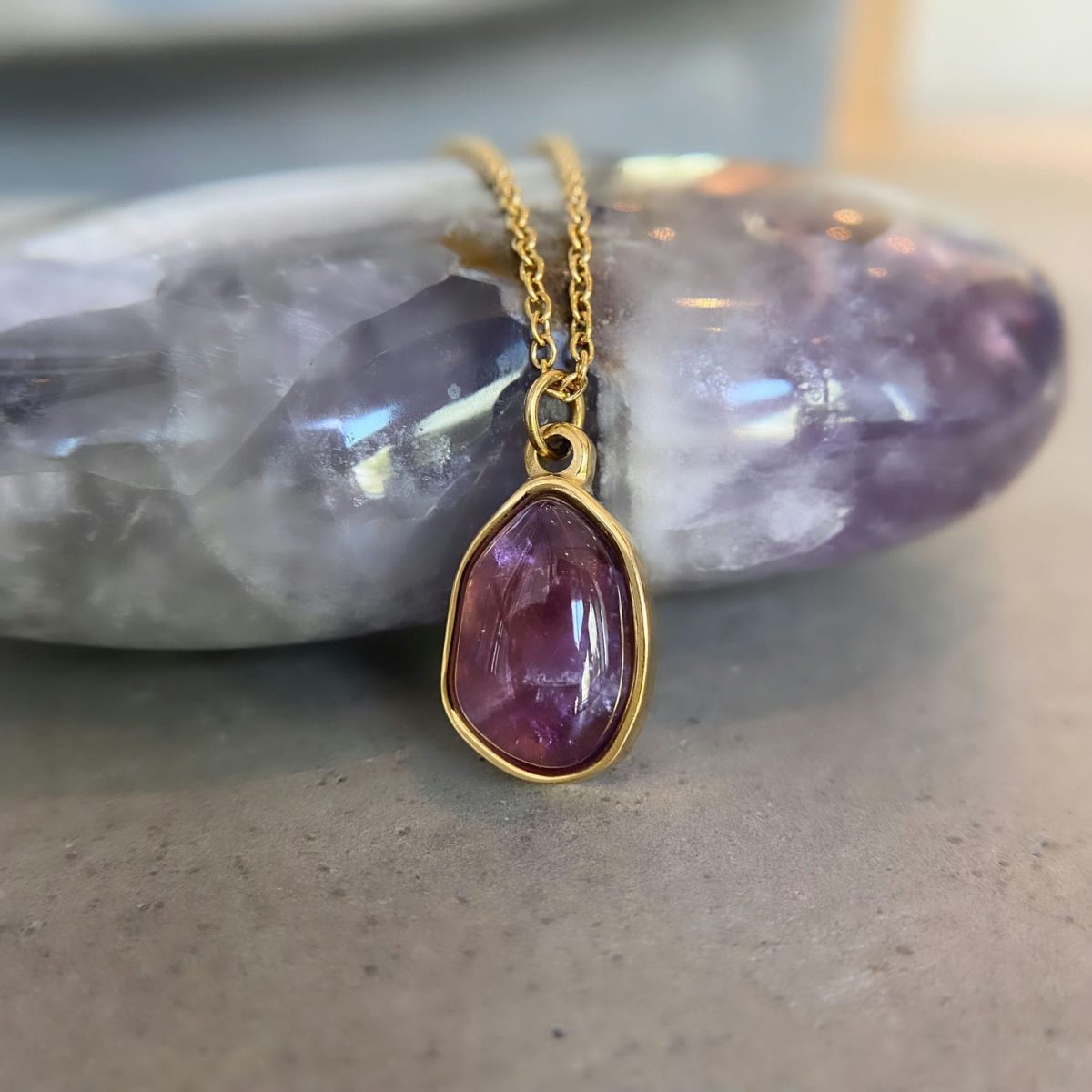 amethyst pendant necklace 18k gold crystal necklace