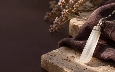 Selenite Necklace: Wearing Selenite Pendant & Uses