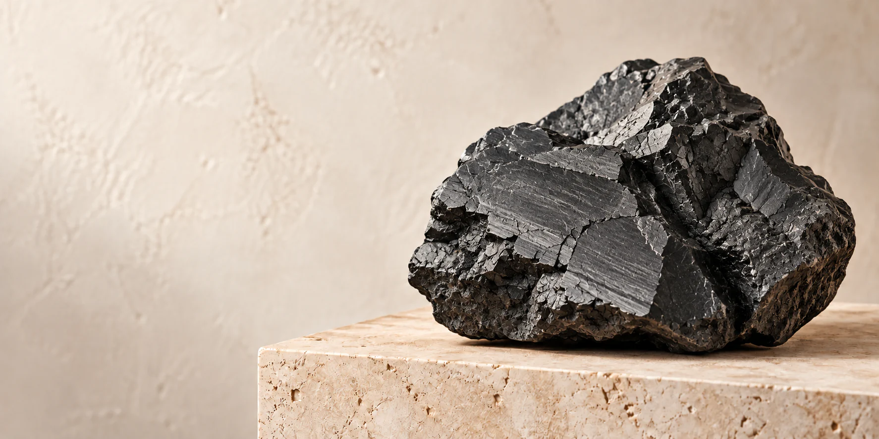 Shungite Stone Meaning & Uses